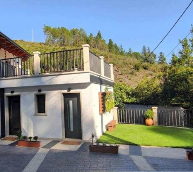 Precioso Apartamento De 1 Habitacion إل باركو دي فالديوراس المظهر الخارجي الصورة